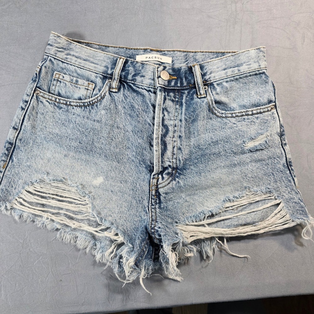 PacSun Vintage High Rise Distressed Denim Shorts Light Wash Blue Size 26 Cutoffs